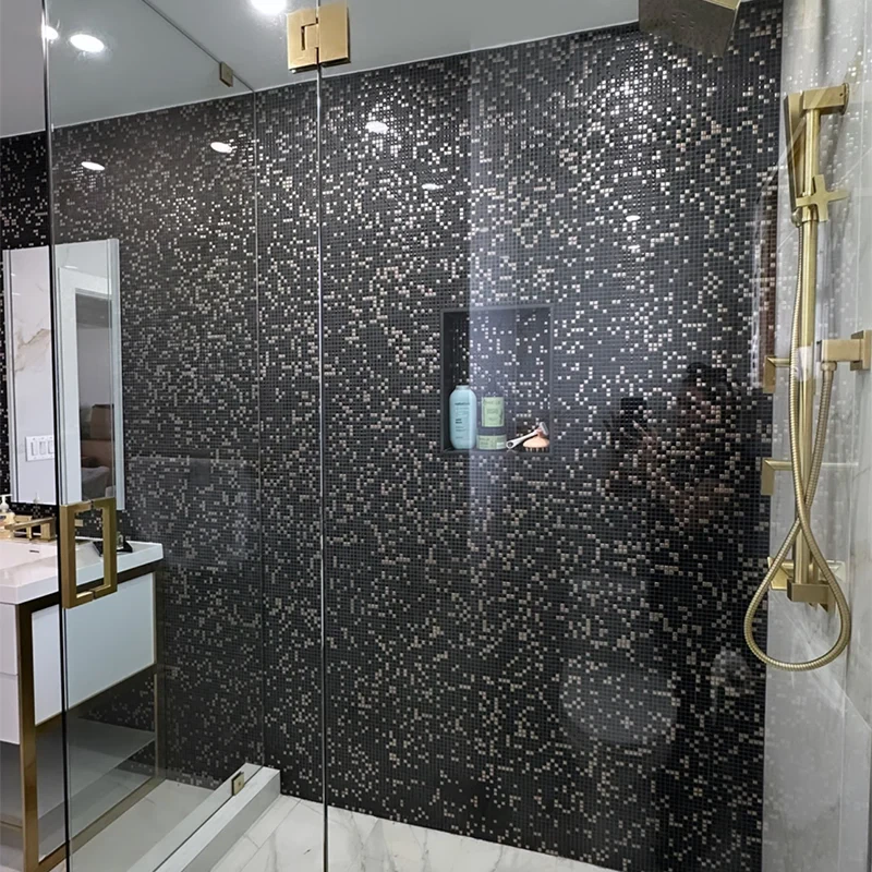 High-quality glass and mirror installation for modern bathrooms.