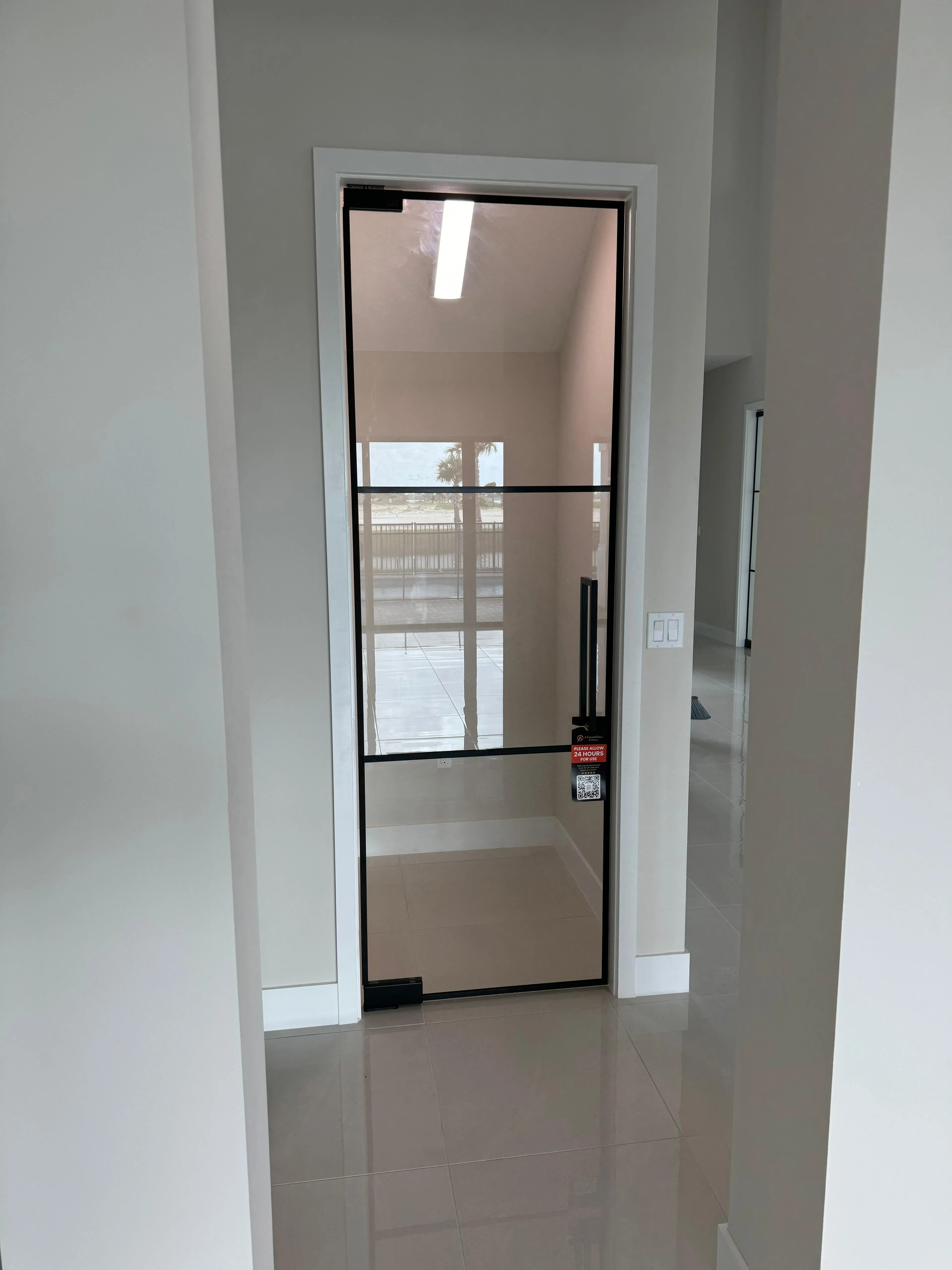 High-quality glass and mirror door for modern interior design.