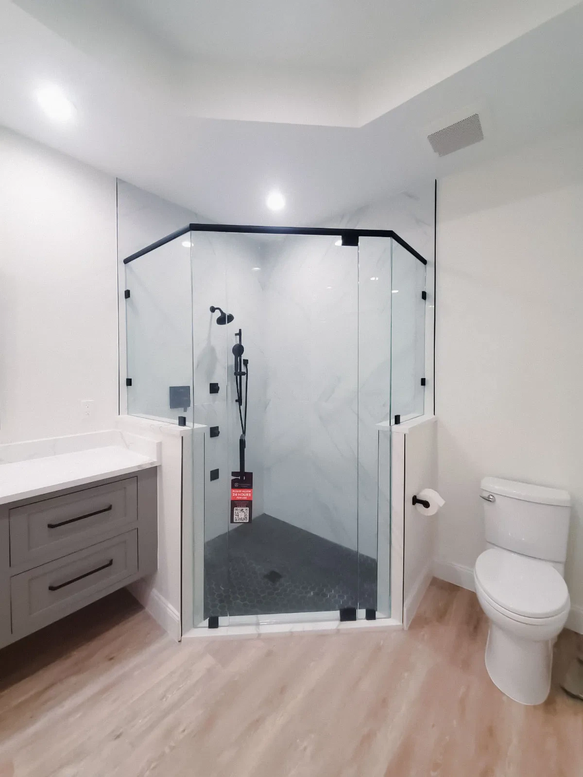 High-quality glass mirror and shower doors for modern bathrooms.