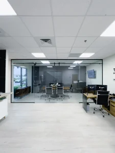 High-quality glass office partition for modern workspace enhancement.