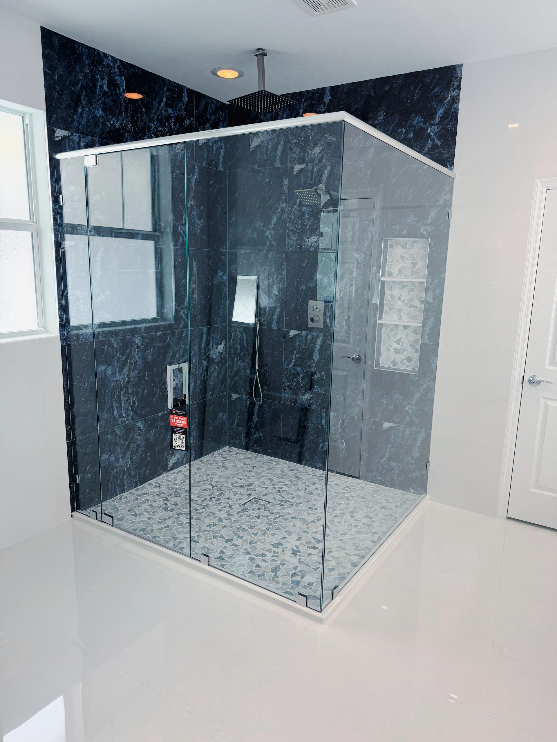 High-quality crystal glass and mirror for modern bathroom design.