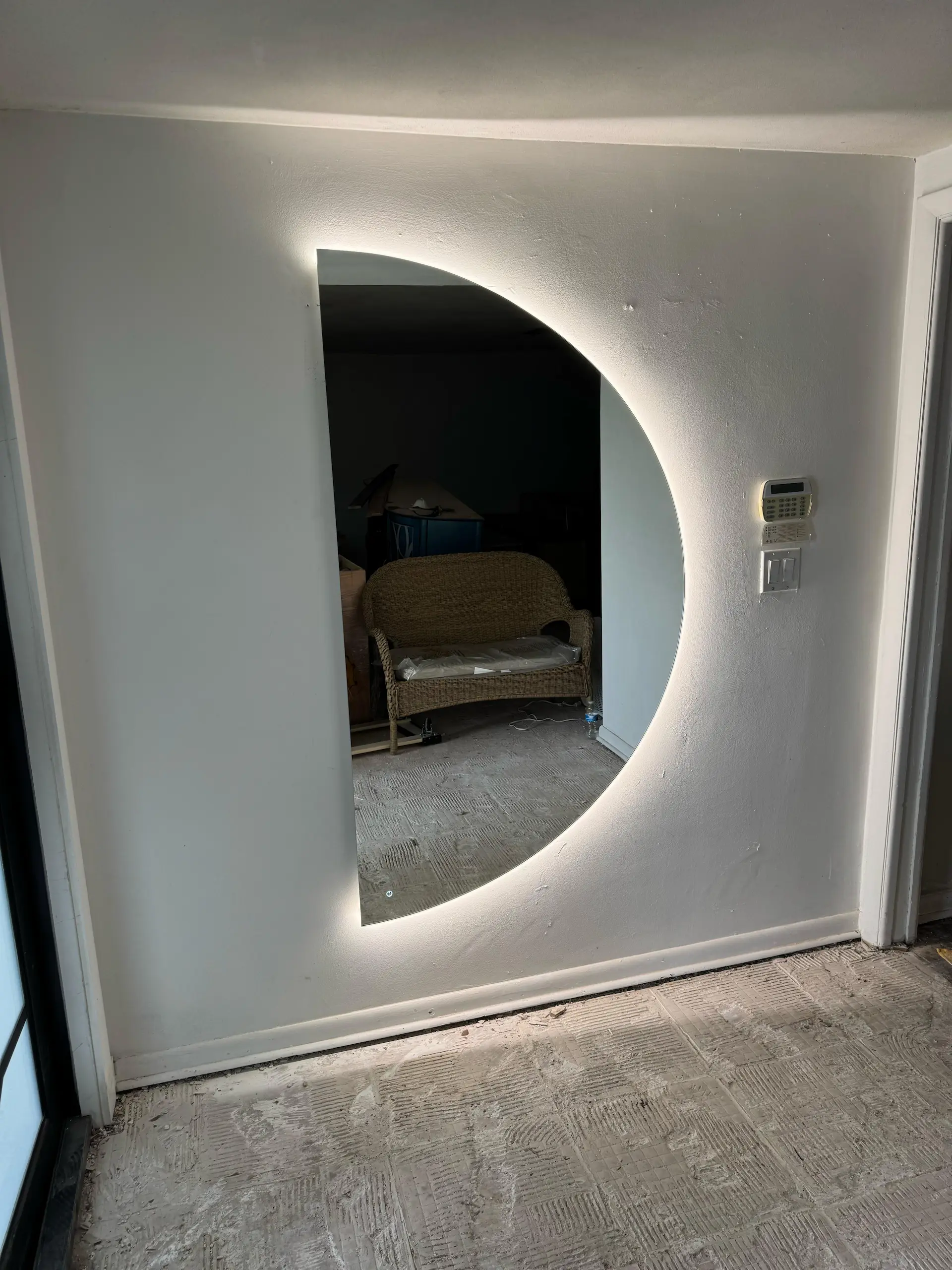 Stunning decorative mirror with modern LED illumination, ideal for contemporary home decor.