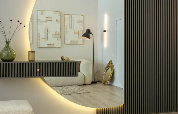Custom Mirrors in Boca Raton: Light, Space, and Modern Style